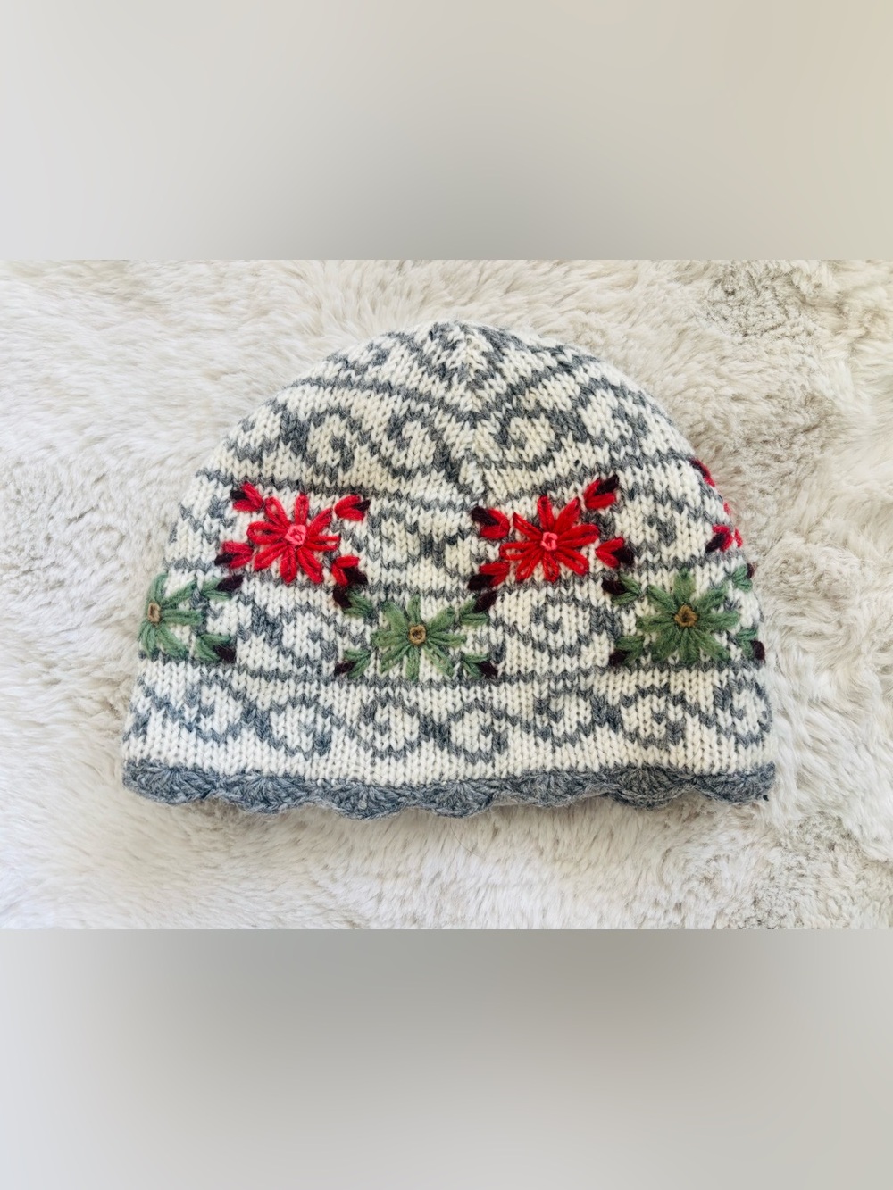 Lost Horizons Knit Wool Beanie in Fair Isle Cream - Picture 2 of 3
